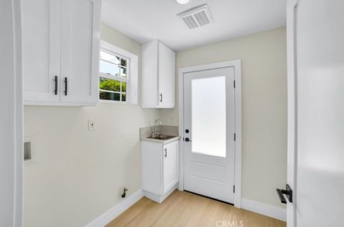 11512 La Maida St, North Hollywood CA  91601-4323 exterior