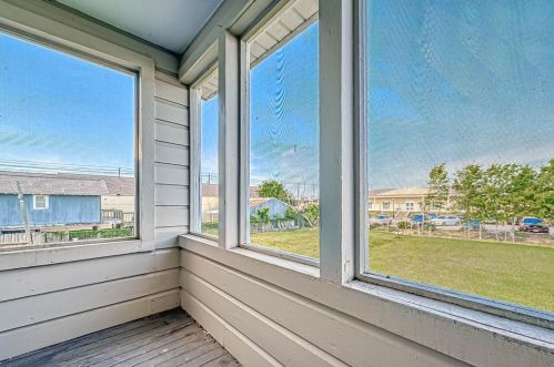 2315 67 St, Galveston TX 77551-1320 exterior