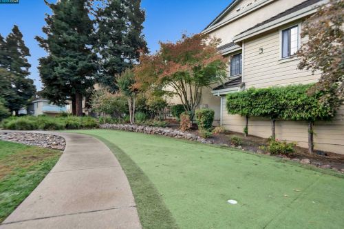 3043 Fostoria Cir, Danville CA  94526-5562 exterior