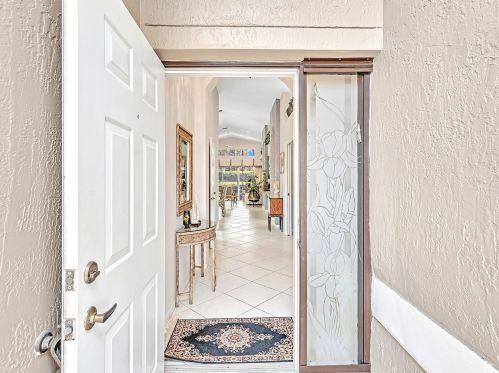 6925 Castlemaine Ave, Boynton Beach, FL 33437-6440