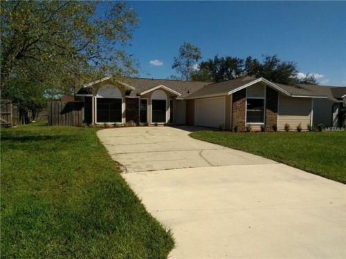 677 Spreading Oak Ave, Deltona, FL 32738-9003
