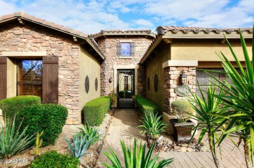10054 Stonecroft Dr, Scottsdale, AZ 85255-2501