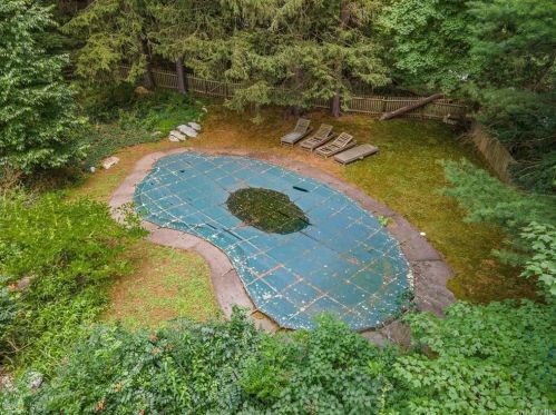 540 Union Valley Rd, Mahopac NY  10541-3972 exterior