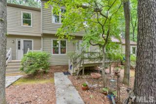 105 Forest Ct, Carrboro, NC 27510-1272