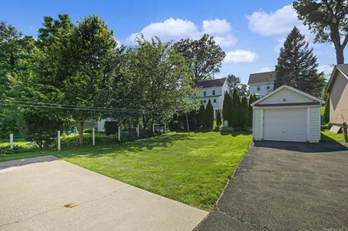 262 Regent St, Rye Brook NY  10573-2624 exterior