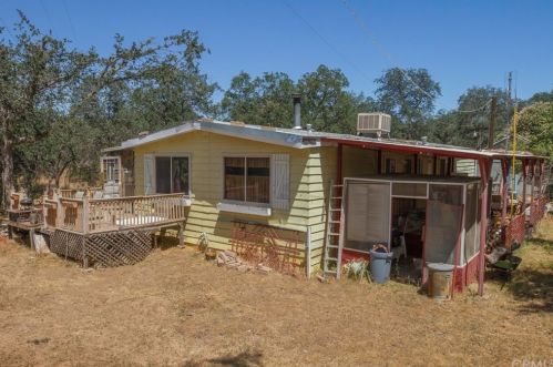 51655 Wildmint Ln, Orange Cove CA  93675-9693 exterior