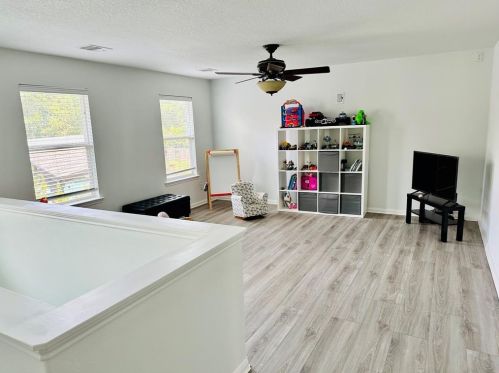 46 Canterborough Pl, Tomball TX 77375-3102 exterior