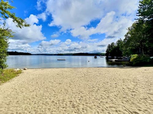 121 Upper Bay Rd, Sunapee, NH 03782-2331