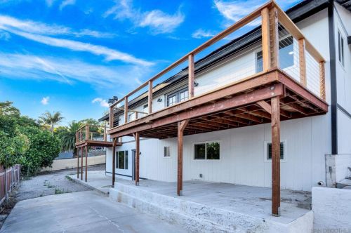 252 Plumosa Ave, Vista CA  92083-8022 exterior