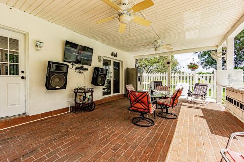 1128 Chert Rock Trl, Wimauma FL  33598-6306 exterior