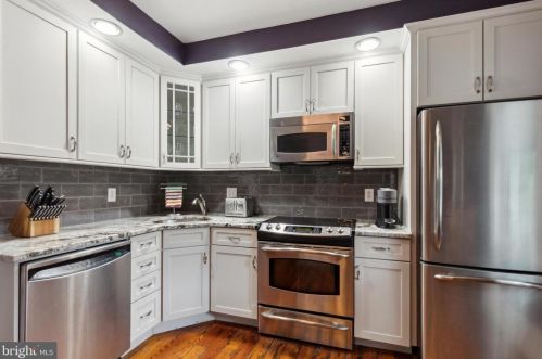 185 Court St, Gardenville, PA