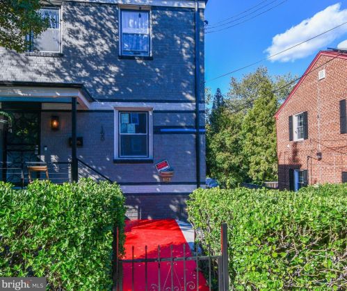 150 Upsal St, Washington, DC 20032-2402