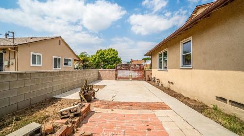 1118 Elgenia Ave, West Covina CA  91790-1320 exterior