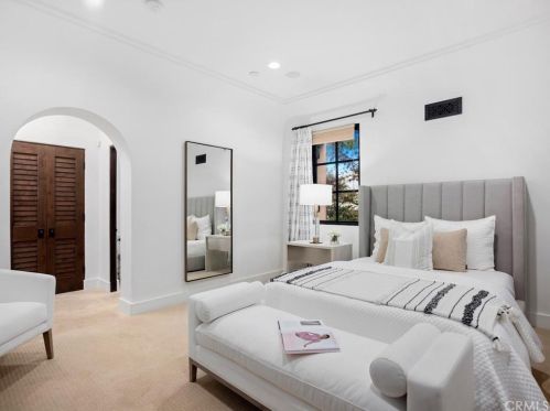 47 Echo Gln, Irvine CA  92603-0421 exterior