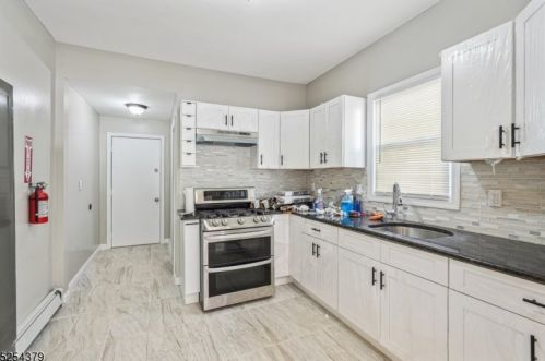 111 38 St, Irvington NJ 07111-1203 exterior