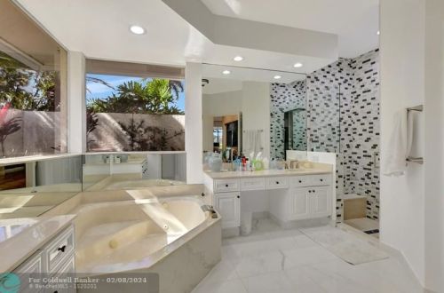 10595 Stonebridge Blvd, Boca Raton FL  33498-2002 exterior