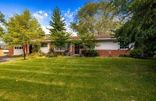 49 Crestview Dr, Milford, OH 45150-1707