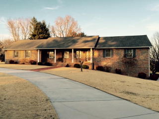 595 Clear Valley Rd, Cookeville, TN 38501-8091
