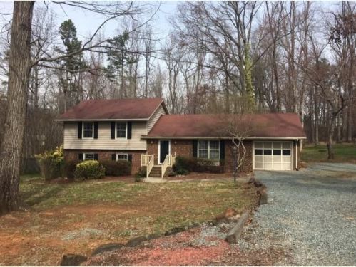 134 Shaw St, Gibsonville, NC 27249-2211