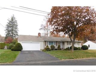 90 Overland Dr, Stratford, CT 06614-2216
