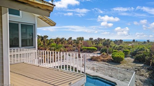 1320 Seaspray Ln, Sanibel FL  33957-2619 exterior