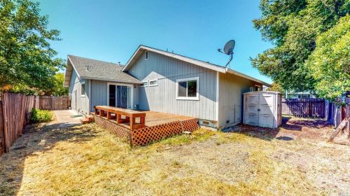 2357 Benhenry Ave, Santa Rosa, CA 95403-1878