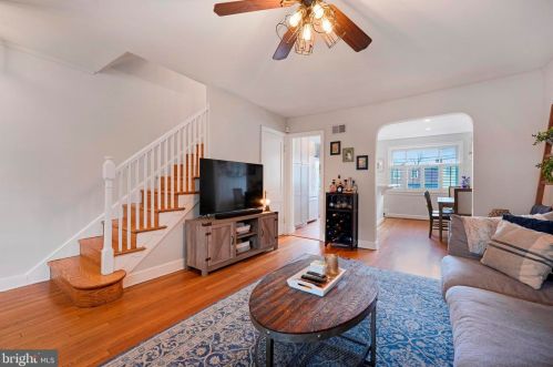315 19th St, Washington, DC 20002-6704