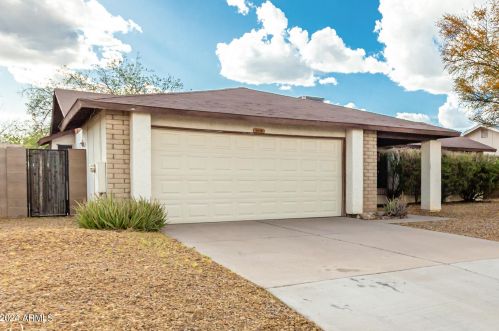 2808 Nebraska St, Chandler, AZ 85225-7183