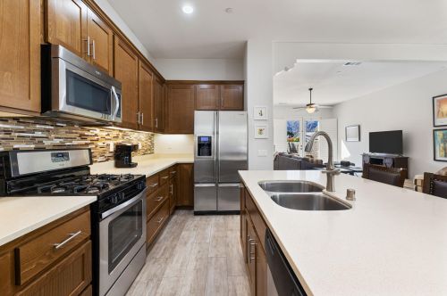 52090 Avenida Mendoza, La Quinta CA  92253-3296 exterior
