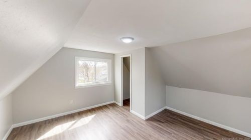 20 Ashworth St, Manchester CT  06040-5515 exterior