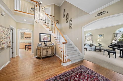 14154 Stonehurst Ct, Granger, IN 46530-4861