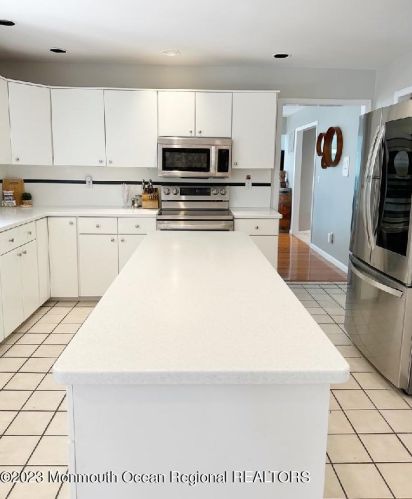 805 Holly Berry Ln, Bricktown NJ  08724-5127 exterior