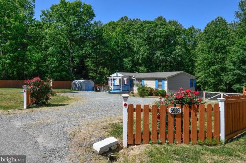 5906 Stanfield Rd, Spotsylvania VA  22551-2824 exterior