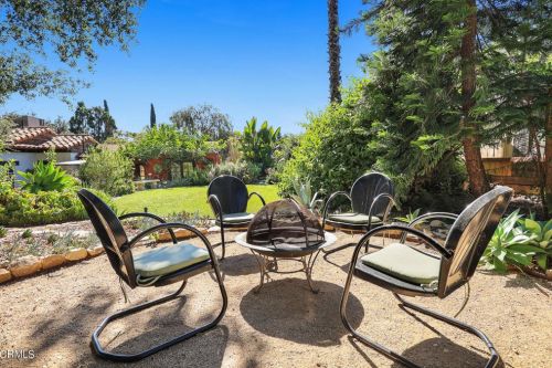 2919 Lake Ave, Altadena CA  91001-1621 exterior