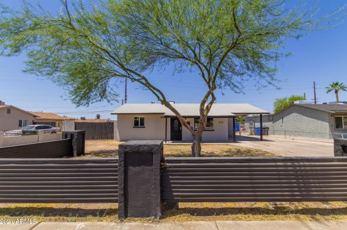 2932 47th Ave, Phoenix AZ  85031-3640 exterior