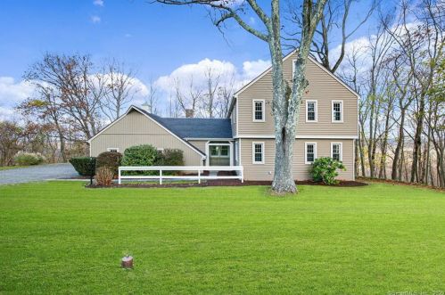 9 Gale Ct, Bethel, CT 06801-2705