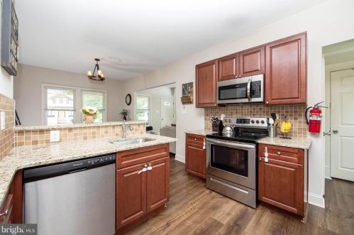 4802 Lexington Ave, Camden, NJ 08109-1932