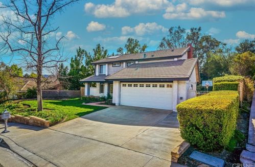 24432 Vista Ridge Dr, Santa Clarita, CA 91355-3165