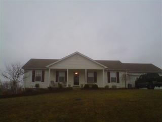 132 Rochelle Dr, Glendale, KY 42701-5805