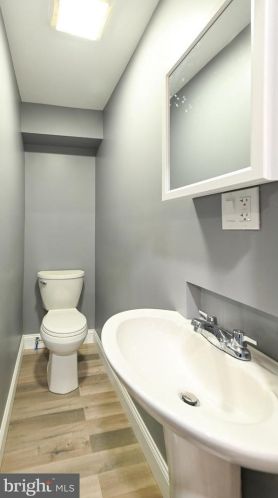 722 Vine St, Camden NJ  08102-1830 exterior