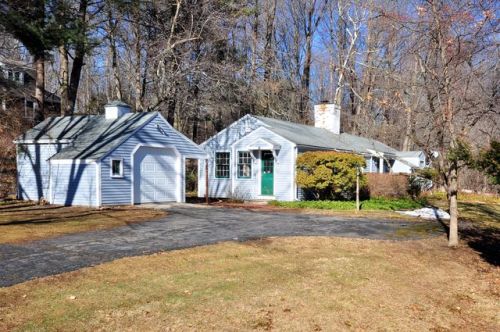 14 Grant Hill Rd, Bloomfield, CT 06002-2254