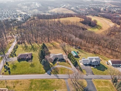 288 Evans Rd, Zelienople, PA 16063-3010