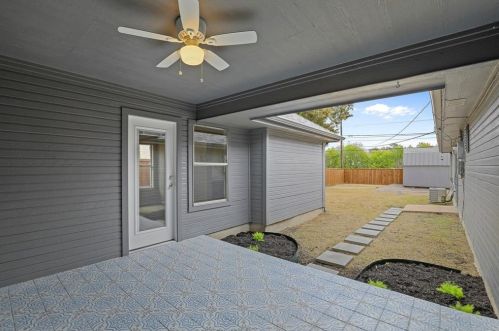 2004 Cedar Crest Blvd, Dallas TX 75203-4316 exterior