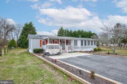 33420 Clover St, Lewes, DE 19958-5323