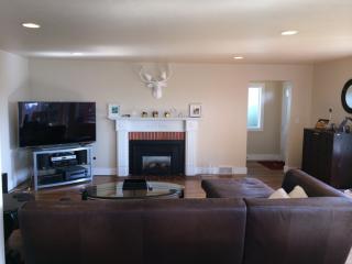 2569 24th Ave, Seattle WA  98112-2255 exterior