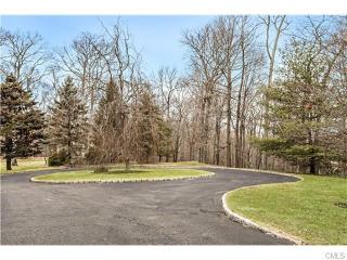 183 Peaceable Ridge Rd, Ridgefield, CT 06877-3615