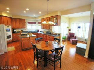 15440 Marsh Overlook Dr, Woodbridge VA  22191-3775 exterior