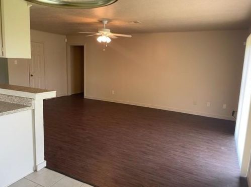 4921 Monarch Oak Ln, Texas City TX  77591-4617 exterior