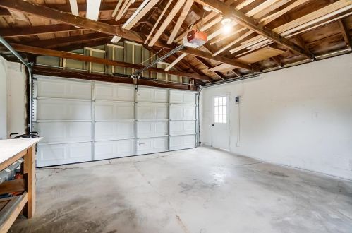 1410 White Rd, Darbydale OH  43123-8997 exterior