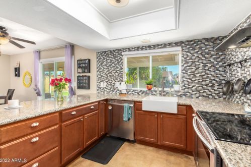 3433 Emelita Ave, Mesa AZ 85208-5617 exterior